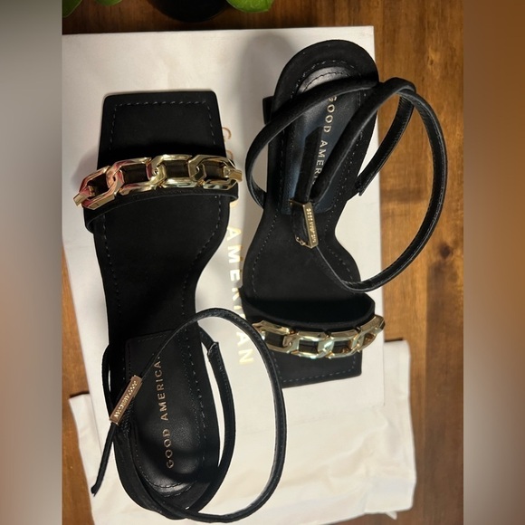 GOOD American Suede 3.5” Heels Black Size 9 NIB with Shoe Bag - Picture 3 of 6